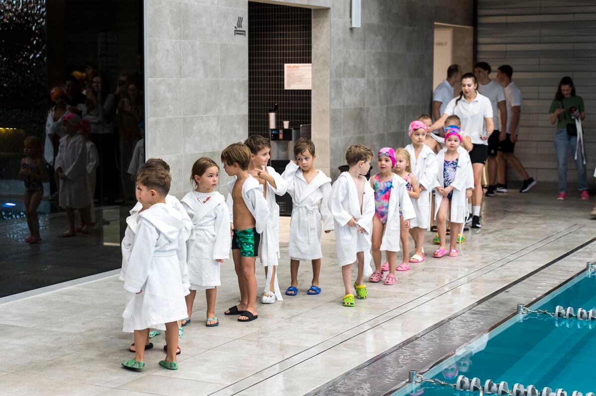 З якого віку можна ходити в спортзал, безпечний старт для дітей та підлітків